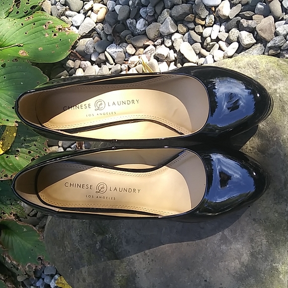 NEW Chinese Laundry Patent Platform Pump - Picture 3 of 12